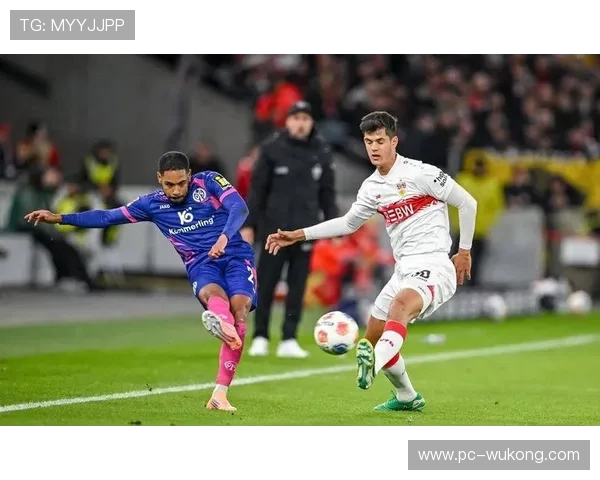 斯图加特前锋昂达夫帽子戏法,客场顽强逼平多特蒙德 斯图加特前锋昂达夫帽子戏法,客场顽强逼平多特蒙德