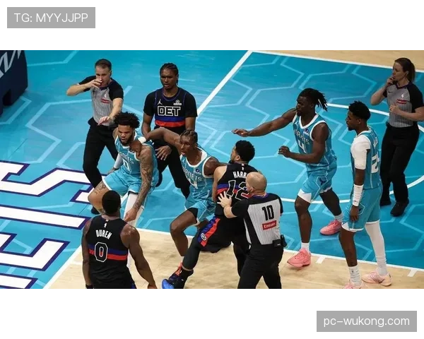 活塞vs黄蜂爆发大规模斗殴，杜伦等4名球员被驱逐出场